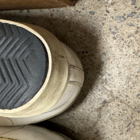 Golden Goose Hi Star White Leather Sneakers with Purple Glitter and Black Star - Picture 14 of 15